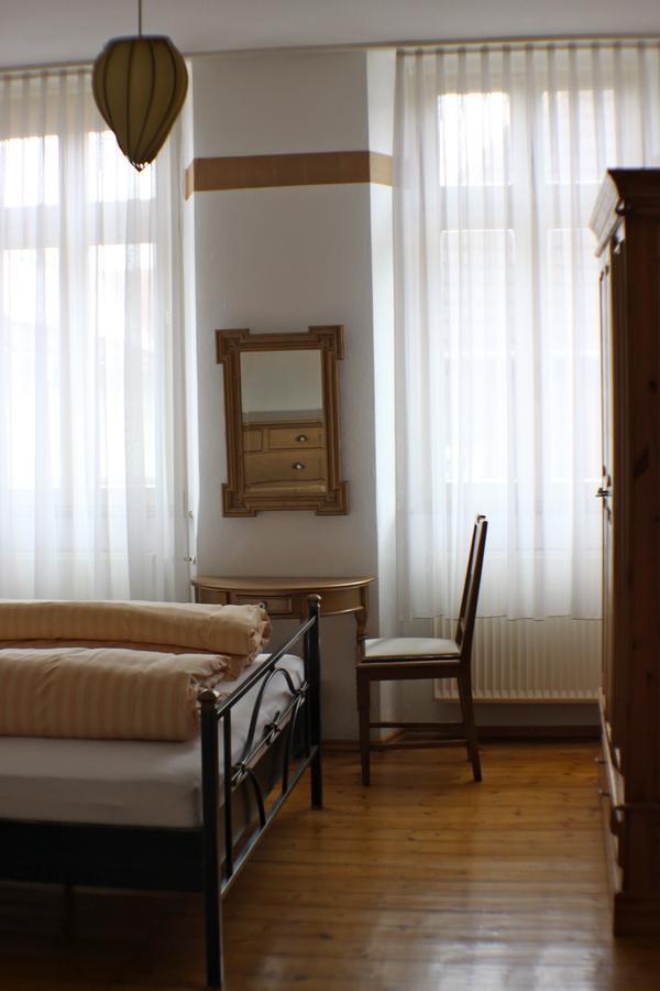 Vivo-Vino Bed and Breakfast Weisenheim am Sand Exteriör bild
