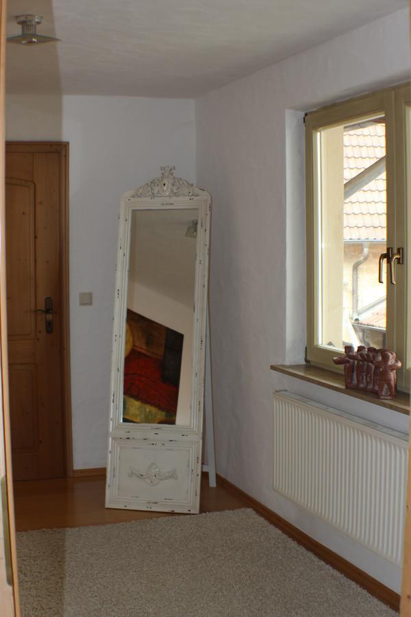 Vivo-Vino Bed and Breakfast Weisenheim am Sand Exteriör bild