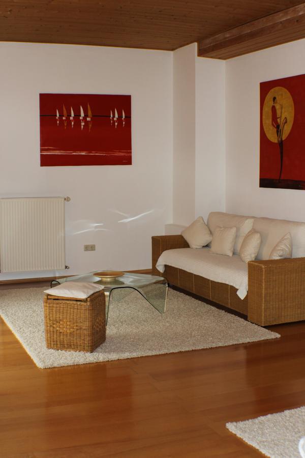 Vivo-Vino Bed and Breakfast Weisenheim am Sand Exteriör bild