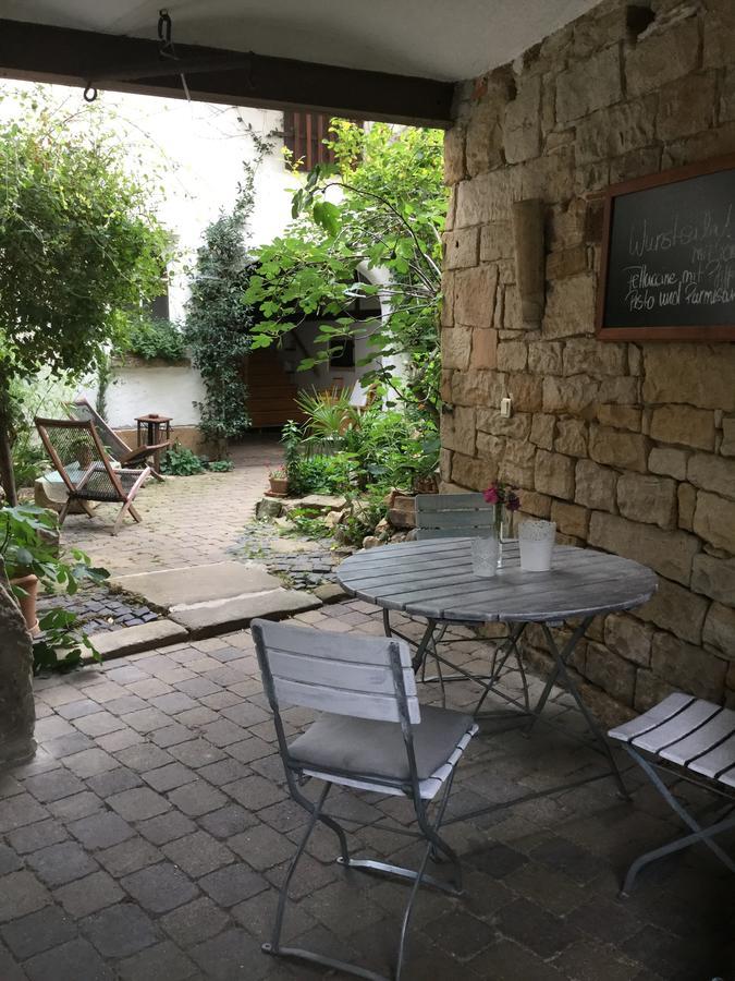 Vivo-Vino Bed and Breakfast Weisenheim am Sand Exteriör bild